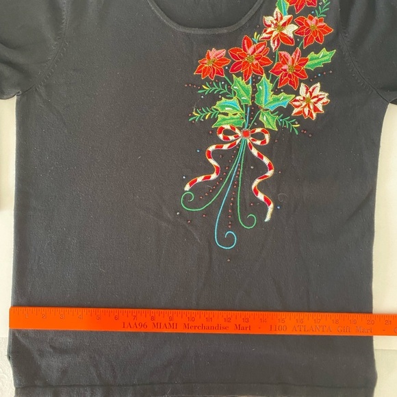 Vntg‎ Quacker Factory Black Poinsettia Christmas Sweater Small Embroidery Beaded - Picture 8 of 9